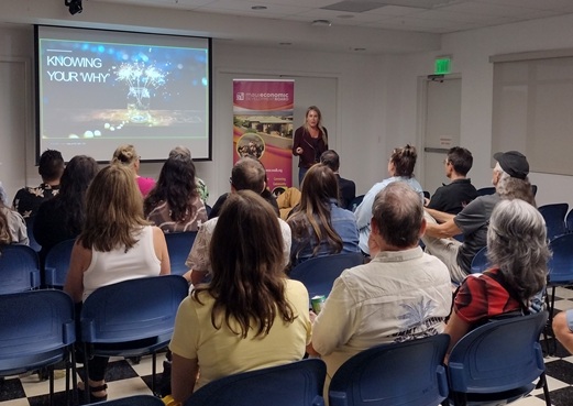 Mary Anderson speaks at Maui TechOhana